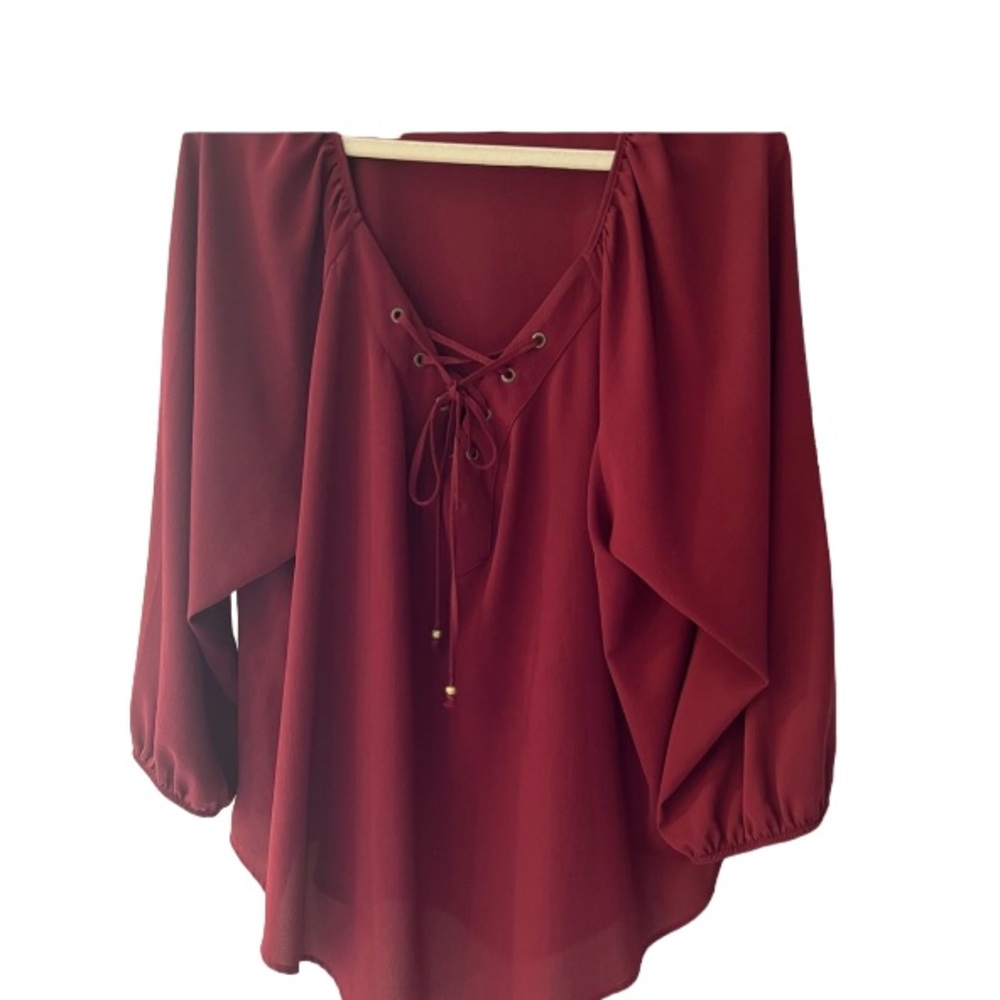 Burgundy top  3X Handkerchief hemmed